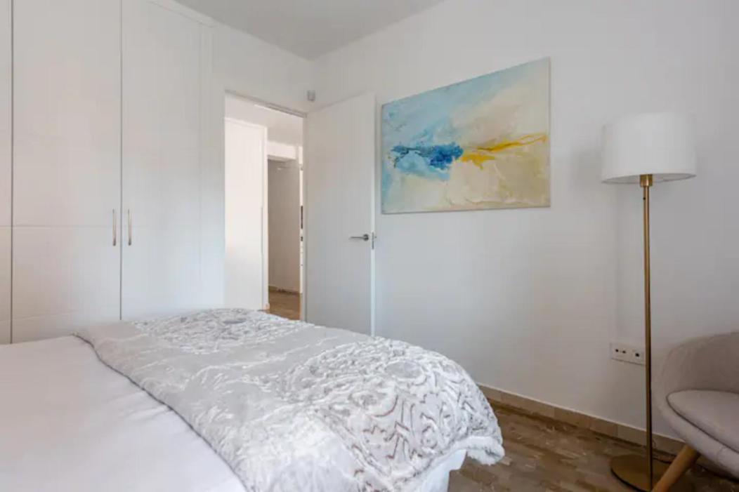 Apartamento Piccadilly Suite ตอร์เรโมลิโนส ภายนอก รูปภาพ
