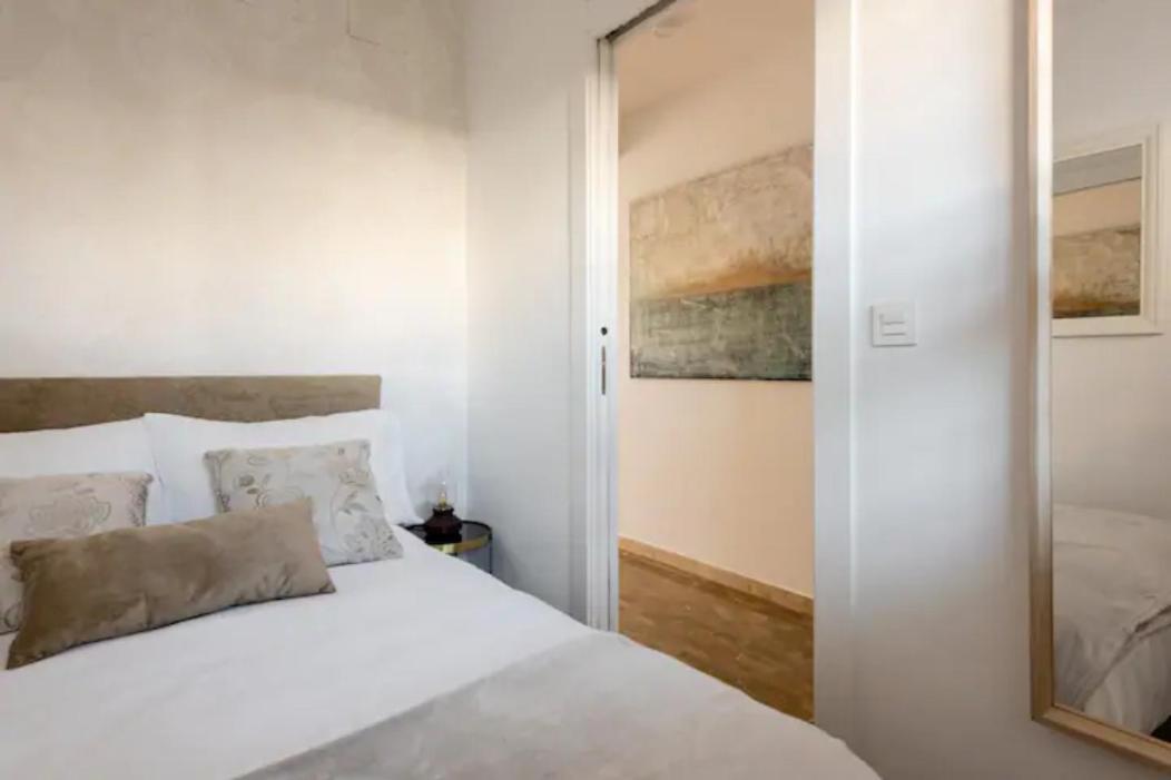 Apartamento Piccadilly Suite ตอร์เรโมลิโนส ภายนอก รูปภาพ
